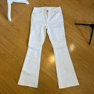 Lou & Grey Wite Flared Jeans, Long.